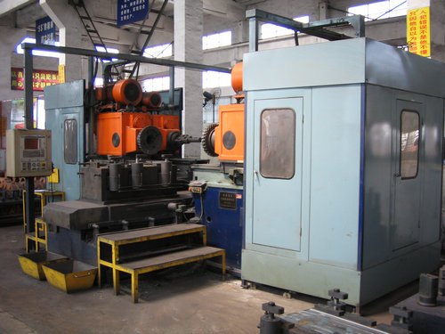 減速箱體五軸數(shù)控鏜銑床